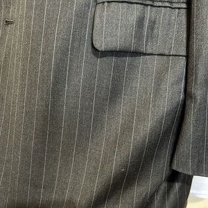Blazer black pinstriped 3 buttons up very good Kenneth Cole NY